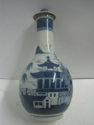 18th Century Chinese Export Bottle With Lid