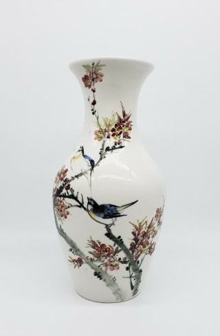 VINTAGE CHINESE HANDPAINTED PORCELAIN VASE WITH BIRDS IN TREE ZHONGHUA CERAMICS 3