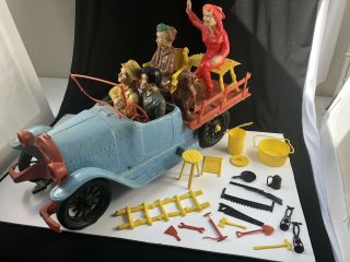 Vintage Rare 1963 Ideal Beverly Hillbillies Truck & Figures,  Accessories -