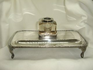 A Fine George V Solid Silver Ink & Pen Stand 1910 - 11 Makers Levi & Salaman
