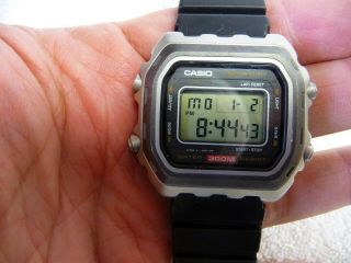 Vintage Casio Dw - 3000 Digital Divers Wrist Watch 300m Module 548 Lcd 40mm Rare
