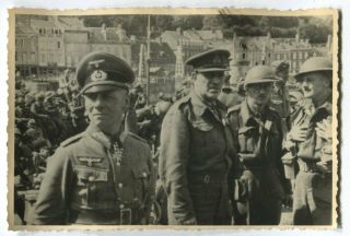 German Wwii Archive Photo: Wehrmacht General & Captured British Officers,  1940