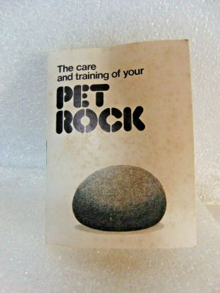 1975 vintage PET ROCK house broken $9.  95 no rsv 5