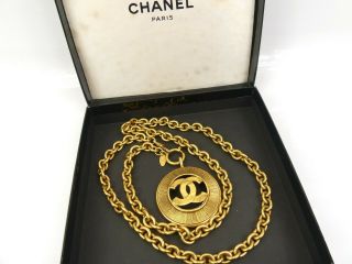 Ra1704 Auth Chanel Vintage Gold Plated Large Round Cc Pendant Chain Necklace