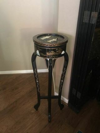Asian black lacquer accent stand / table 2