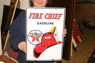 Vintage 1961 Texaco Fire Chief Gasoline Gas Pump Plate 18 " Porcelain Metal Sign