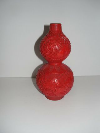 Vintage Red Chinese Cinnabar Lacquer Etched Double Gourd Vase 8 1/4 "
