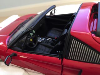 1/18 Kyosho Rare Soldout Ferrari 308 GTS Quattrovalvole Red 3