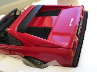 1/18 Kyosho Rare Soldout Ferrari 308 GTS Quattrovalvole Red 4