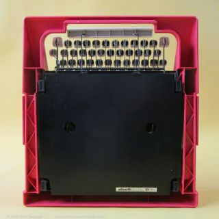 Strawberry Hot Pink Olivetti Lettera 25 Custom Vintage Typewriter 7