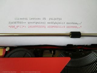 Strawberry Hot Pink Olivetti Lettera 25 Custom Vintage Typewriter 9