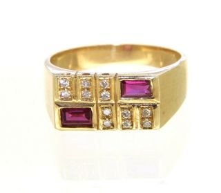 Vintage 18k Gold.  52ctw Ruby & Diamond Statement Ring 5.  0 Grams