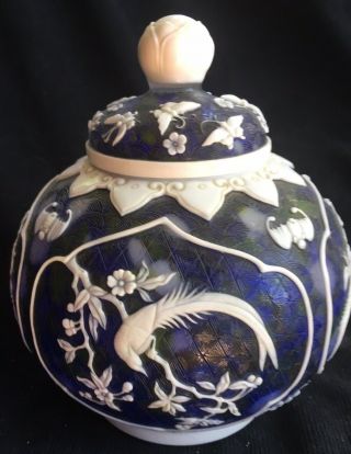 Finely Detailed Chinese Peking Glass 6.  50” Blue / White Lidded Vase 4