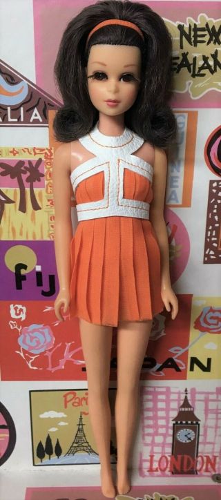 Yes it ' s Vintage Barbie Cousin Brunette No Bangs Francie Doll byApril 8