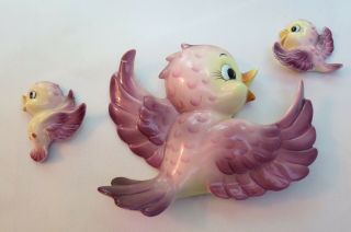 Lefton Vintage Wall Plaque Bird Set Momma & Babies Purple Rare Color Mcm