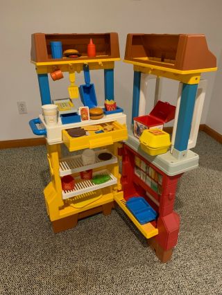 Vintage 1989 Fisher Price McDonalds Drive Thru Playset - RARE 6