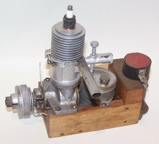 Vintage 1938 Brown Jr.  " B ".  60 Spark Ignition Model Airplane Engine