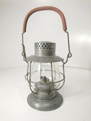 Rare Antique Vtg Dietz No.  39 X.  L.  C.  R.  Railroad Lantern With C&o Globe