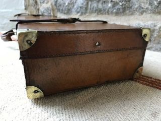 An Antique Tan Leather Gun Case 7