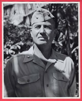 1945 Usmc Marine General Thomas J.  Cushman 8x10 News Photo