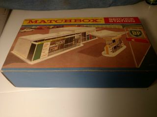 Vintage Lesney Matchbox BP Service Station MG - 1 Old Store stock (never opened) 2