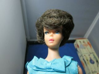 Vintage BARBIE Doll - Brunette Bubblecut 850 - Turquoise Sheath Bow dress - BOX 2