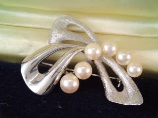 Vintage Mikimoto Sterling Silver Pearl Brooch Pin In Mikimoto Box Lg