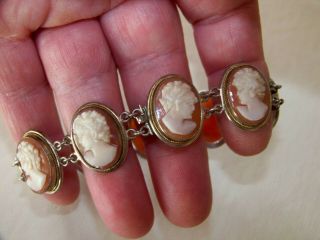 VINTAGE JEWELLERY STAMPED 800 SILVER CARVED CAMEO SHELL PANEL BRACELET 7
