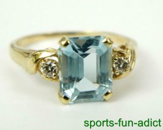 Vintage 1.  8ct Diamond & Blue Topaz 14k Yellow Gold Three Stone Designer Ring
