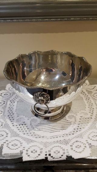 LOVELY ANTIQUE SILVER PLATED PUNCH BOWL,  LIONS HEAD HANDLES 8