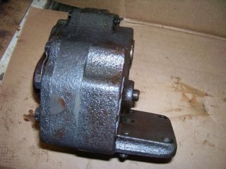 VINTAGE OLIVER 88 ROW CROP TRACTOR - HYDRAULIC PUMP ASSEMBLY - - 1955 3