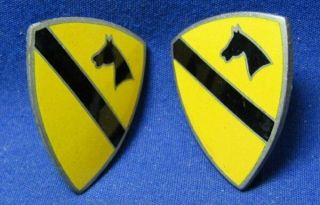 Wwii 1st Cavalry Division Di Unit Crest Pins Set Great Shape