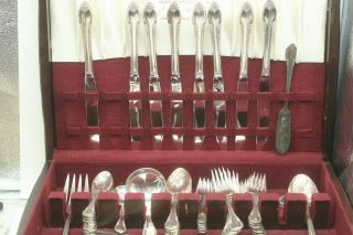 1847 Rogers Bros.  49pc.  Set Of Remembrance Silverplate Flatware W/ Wooden Box