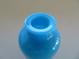 ANTIQUE CHINESE TURQUOISE MONOCHROME BEIJING PEKING GLASS VASE - - - - - - 2