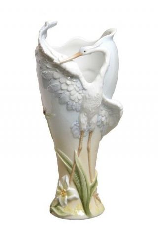 Unicorn Studios Ap20089aa Glazed White Porcelain Egret Vase With Flowers