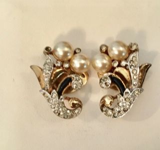 Trifari ' Alfred Philippe ' Empress Eugenie Romantique Pearl Cornucopia Earrings 3