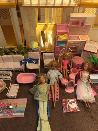 Vintage 1978 Barbie Dream House 1970s Loaded With Furniture 3