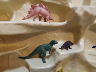 8 British Museum Of Natural History Vintage Plastic Playser Dinosaurs Marx mpc 3