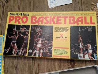 L403 Vintage 1981 Strat - O - Matic Pro Basketball Board Game