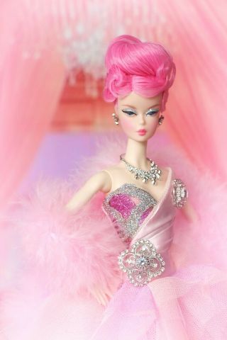 Barbie Silkstone Swarovski Proudly Pink Platinum Fashion Model Collector Bfmc