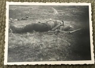 Ww2 Us Photo Of Dead German Soldier With Panzerfaust
