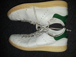 PREOWND VTG ADIDAS STAN SMITH.  MADE IN FRANCE.  9.  5.  GOOD COND 5