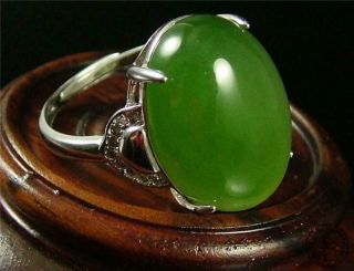 Natural Chinese Spinach Green Nephrite Jade Oval Style Ring Silver Metal Delicat