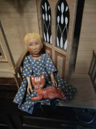 carved wood Hitty doll in vintage style 6.  5 (16.  5cm),  spotted kitten. 12