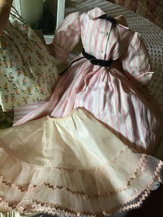 Vintage madame alexander cissy doll And Extra Wardrobe 4