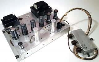 Magnavox Tube Amplifier 128e W/ Phono Preamp Control 125c Vintage 1956 6v6 Amp