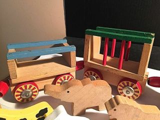 Vintage BRIO Circus Pull - Train - 1960 ' s - with 6 animals - played with 3