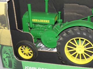 Vintage John Deere unstyled Model D Toy Tractor 1:8 scale HUGE NIB rare 3