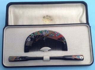 H1799 A Pretty Set Of Antique Japanese Hair Ornaments Boxed