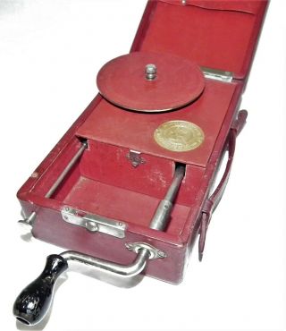 RARE MIGNONPHONE SMALL PORTABLE 78 RPM PHONOGRAPH GRAMOPHONE RECORD PLAYER 7